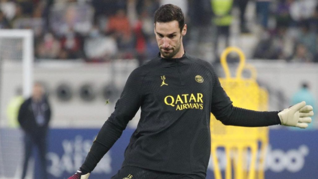 Arquero de PSG se mantiene estable tras recibir varias patadas de un caballo en su cabeza