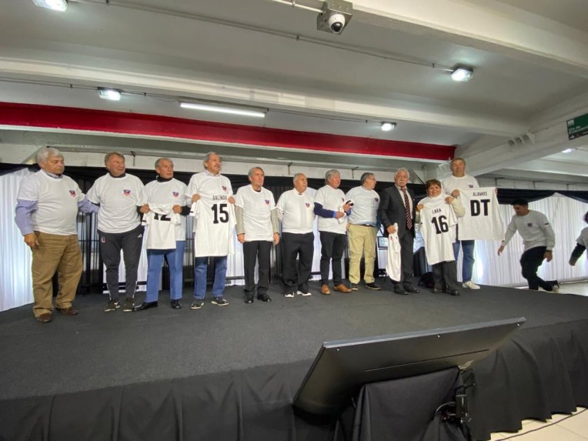 Colo Colo homenajeó al plantel que alcanzó la final de la Libertadores en 1973