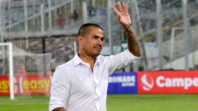 Jorge Acuña dejó de ser entrenador de Santiago City