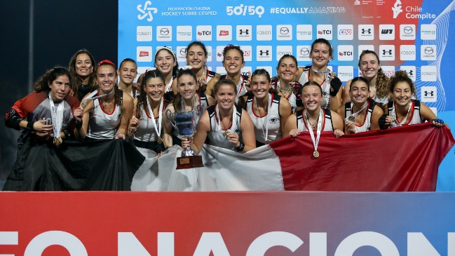 Manquehue ganó el Torneo de Apertura de Hockey Césped femenino
