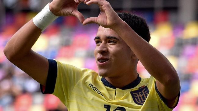 Chelsea fichó a joven promesa del fútbol ecuatoriano de 16 años