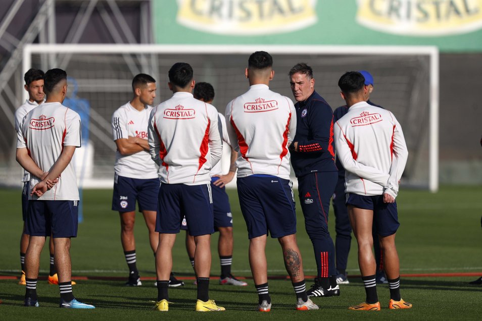 La Roja de Berizzo inició la semana de entrenamientos con miras al duelo ante Cuba