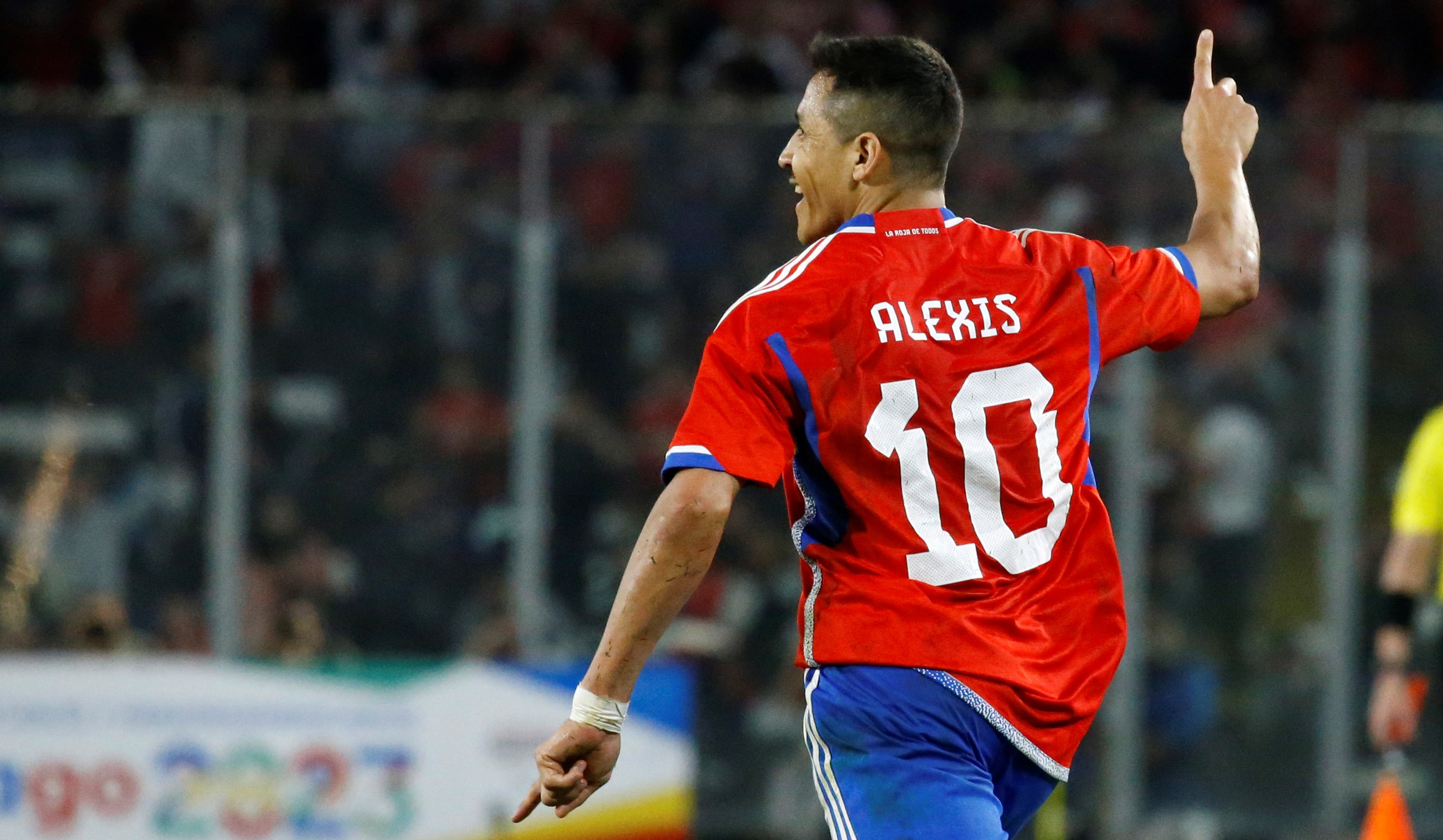 Ibai Llanos contactó a Alexis Sánchez para la Kings League: “Estando en activo es imposible”