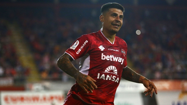Libertadores: Ñublense visita a Aucas con la necesidad de ganar para soñar con los octavos