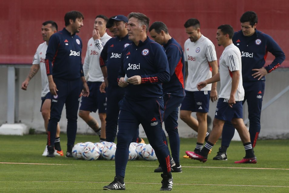 Gary Medel se unió a las prácticas de la selección chilena con miras a los amistosos