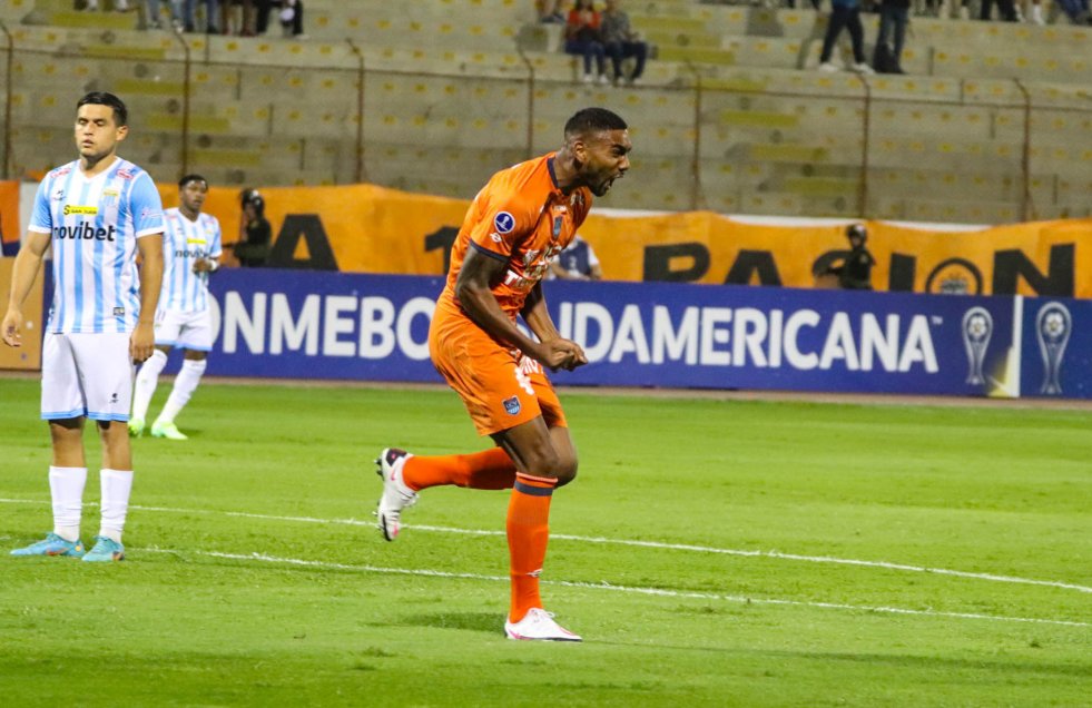 Sudamericana: César Vallejo terminó con el sueño de Magallanes y amargó el debut de Mario Salas