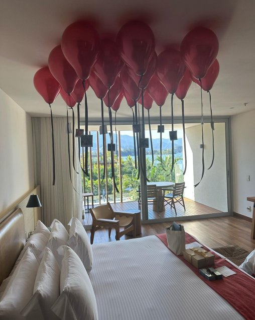 El enamorado posteo que Eduardo Vargas dedicó a Juliana Peixoto