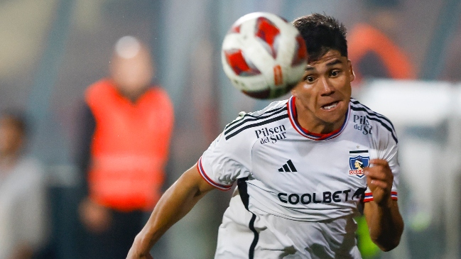 Esteban Paredes defendió a Damián Pizarro: “Hay que dejarlo tranquilo, le falta mucho por aprender”