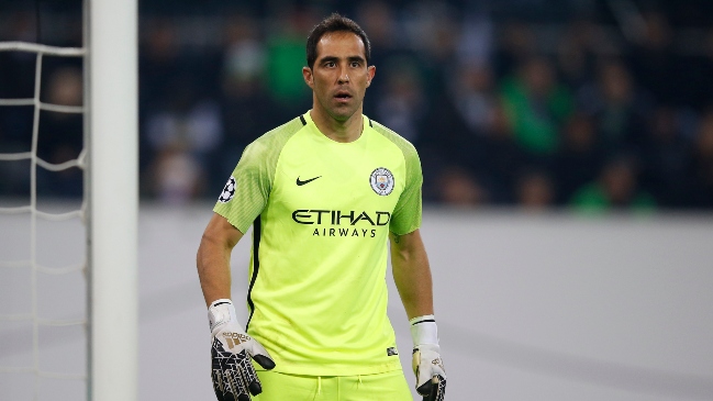 Ederson alabó a Claudio Bravo: “Es como Buffon, está en ese nivel de leyenda”