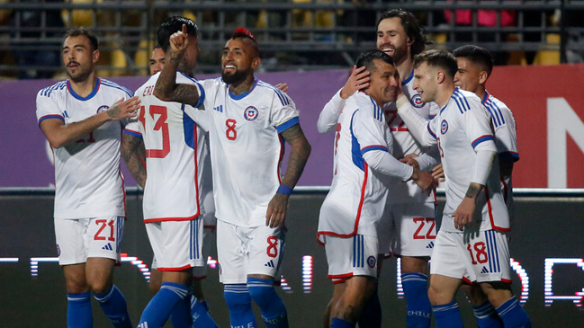 La Roja demolió a República Dominicana bajo la batuta goleadora de Brereton y Barticciotto
