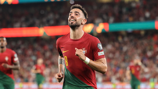 Bruno Fernandes brilló con un doblete en la goleada de Portugal a Bosnia rumbo a la Euro