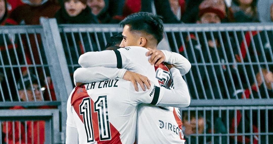 River Plate de Paulo Díaz se acercó al título en Argentina tras tumbar a Defensa y Justicia