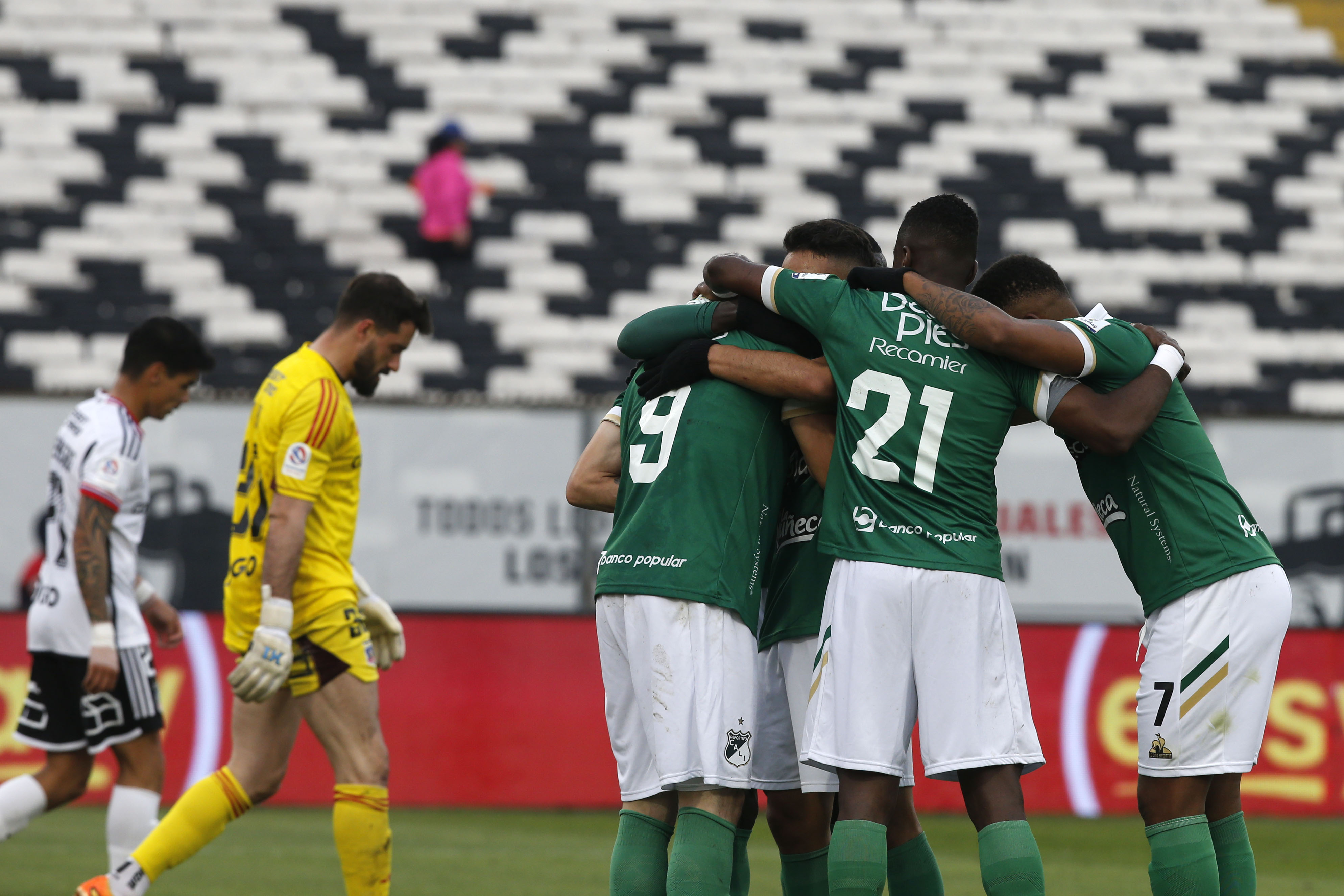 ¡Desastre en la defensa! Deportivo Cali retomó la ventaja con dos goles en tres minutos a Colo Colo