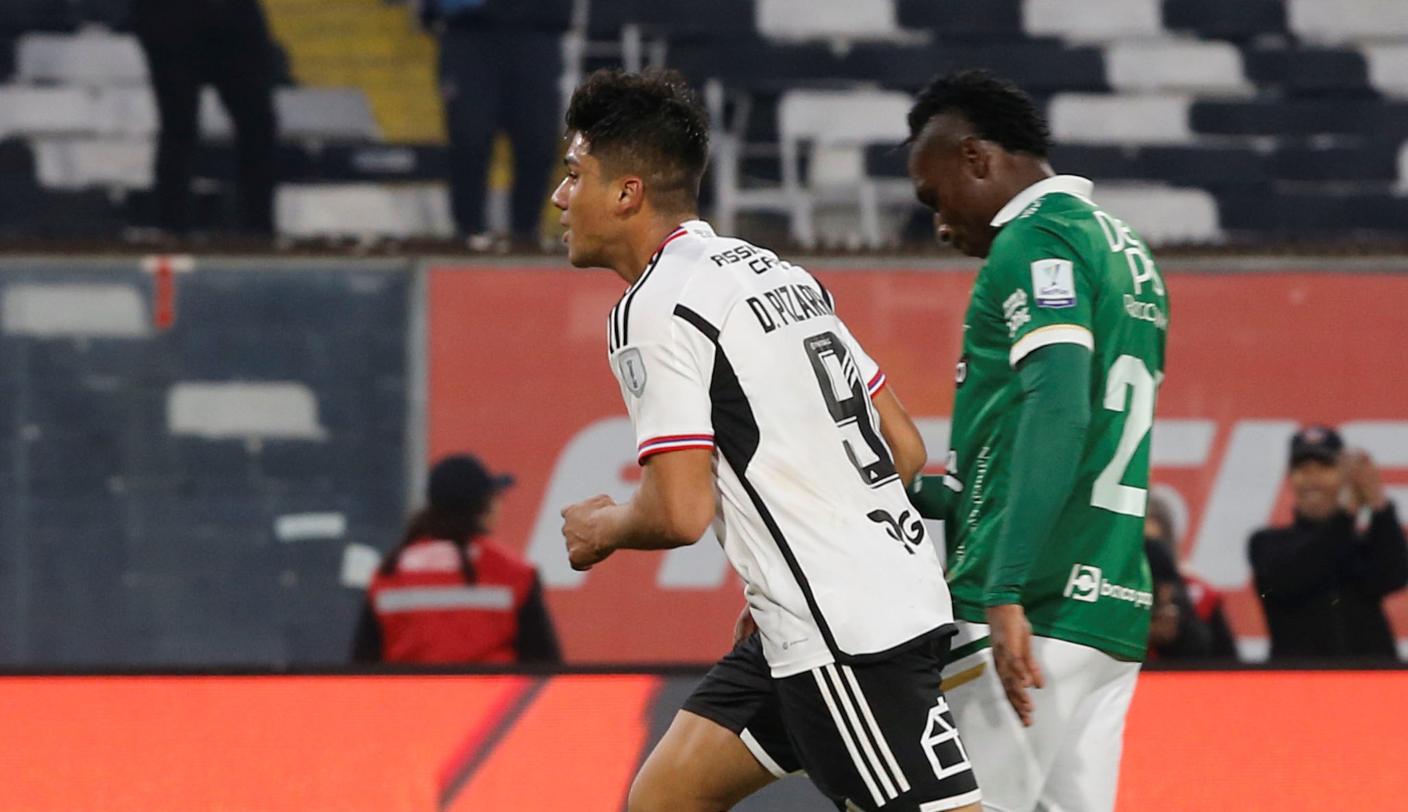 ¡Se desahogó! Damián Pizarro anotó un golazo para Colo Colo ante Deportivo Cali