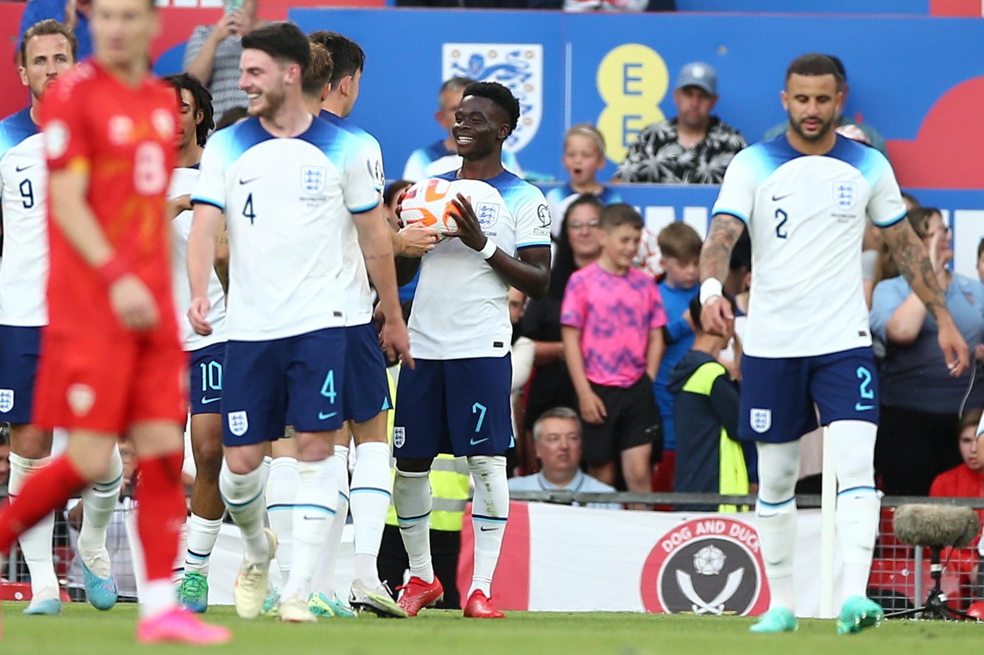 Con hat trick de Saka y doblete de Kane: Inglaterra humilló con siete goles a Macedonia del Norte