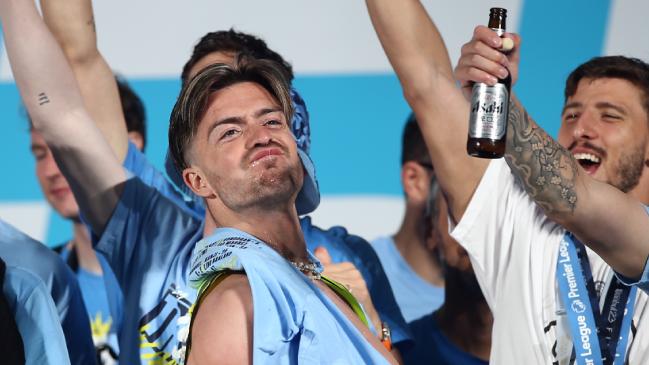 Grealish llegó “con la caña” a la concentración de Inglaterra: Nunca diré que no bebo