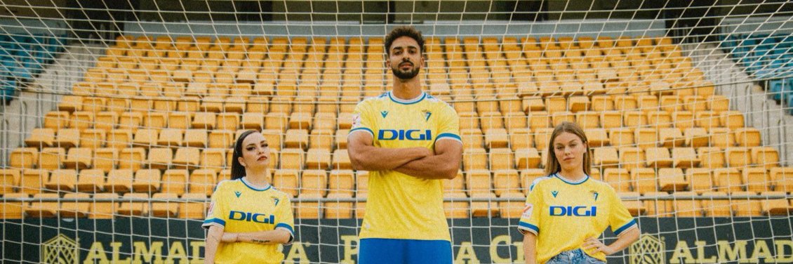 Cádiz lanzó camiseta “vintage” con guiño al “Mágico” González