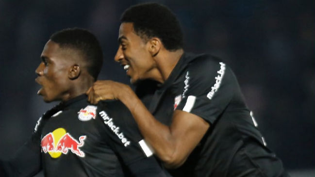 Flamengo de Erick Pulgar y Arturo Vidal sufrió dura paliza en visita a Bragantino