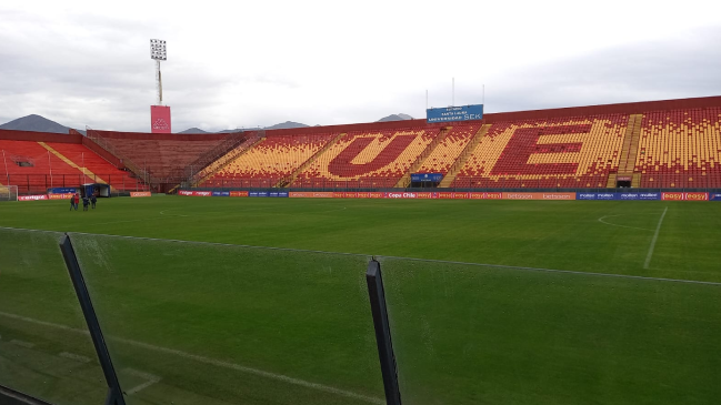 ¿Se juega? Así luce la cancha del Santa Laura a horas del partido de la UC con S. Wanderers