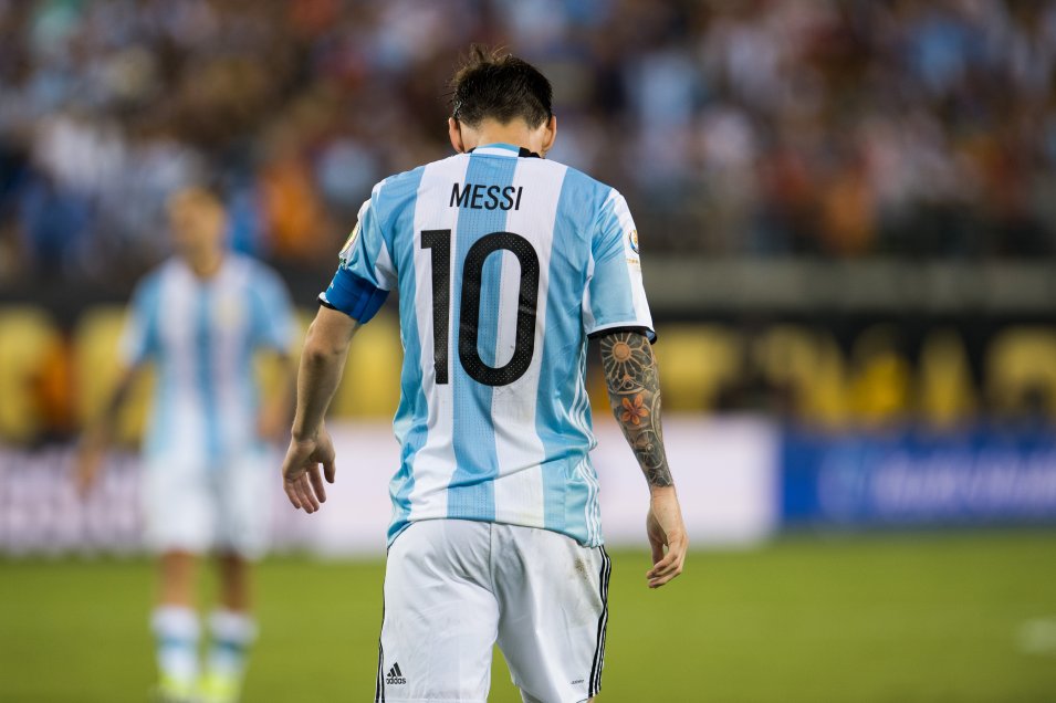 Hasta se retiró de la selección: Los dias en que Messi rompió en llanto por culpa de La Roja