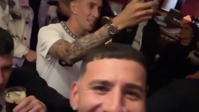 Otamendi, Di María, Paredes y Lo Celso disfrutaron una fiesta con la banda Ke Personajes
