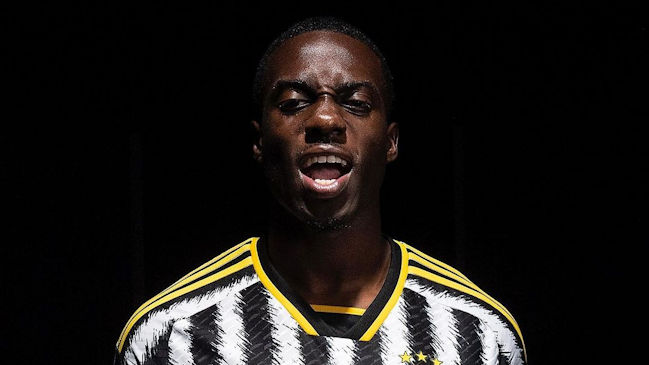 Juventus oficializó el fichaje del estadounidense Timothy Weah
