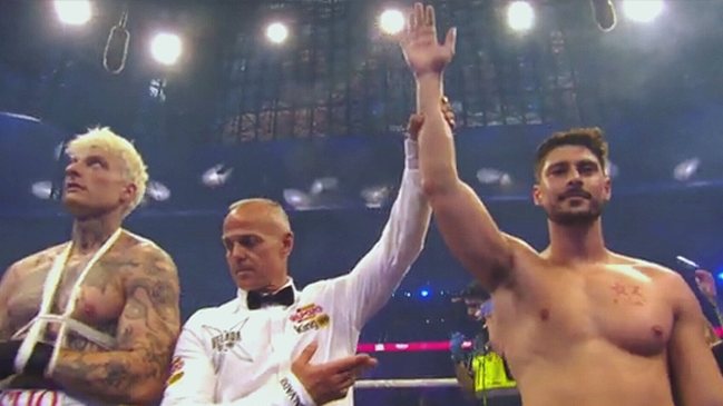 El chileno Shelao ganó su pelea en La Velada del Año 3 tras una lesión de Misho