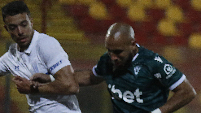 ¿Gol de Di Santo o en propia puerta? U. Católica se puso en ventaja sobre Wanderers