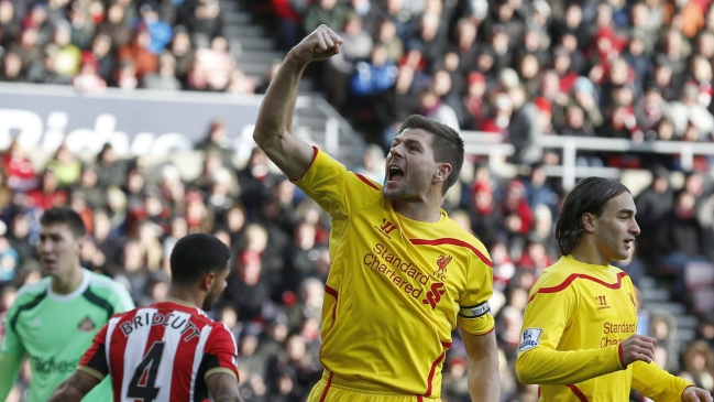 Steven Gerrard también desembarcó en la liga de Arabia Saudita