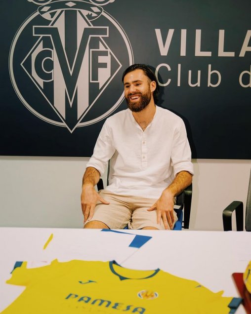 En familia: El primer día de Ben Brereton en Villarreal