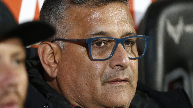 Ronald Fuentes espera sumar “un par” de refuerzos: La idea es un centrodelantero o delantero