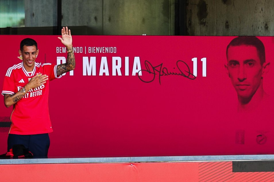 Angel Di María fue presentado ante miles de personas como refuerzo de Benfica