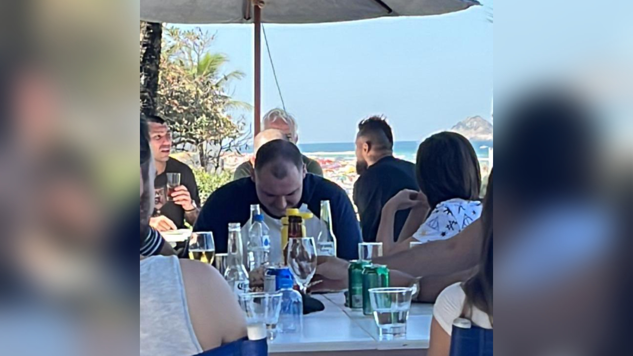 Gary Medel se reunió con Arturo Vidal tras su llegada a Río de Janeiro