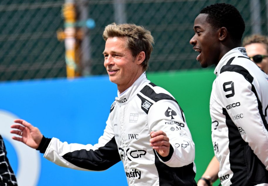 Brad Pitt fue uno más en el GP de Silverstone: Rodó imágenes de su próxima película