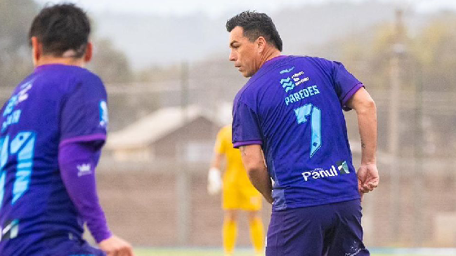 Esteban Paredes sobre su sueldo en San Antonio Unido: “Es para la bencina”