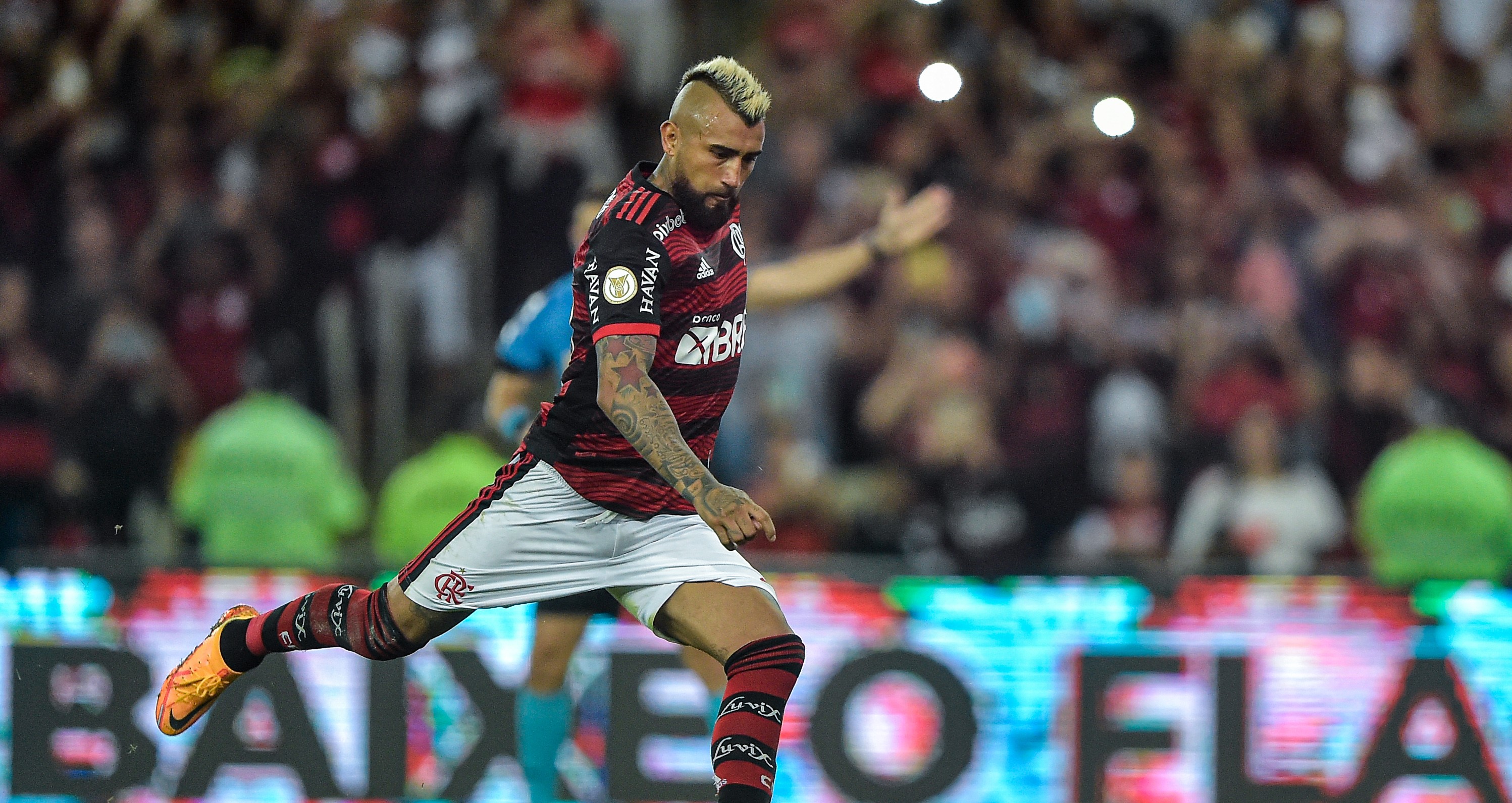 Los detalles de la inminente llegada de Vidal a Atlético Paranaense tras su paso por Flamengo