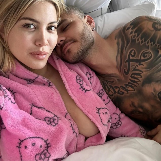 El feliz despertar de Wanda Nara junto a su premio Martín Fierro y Mauro Icardi