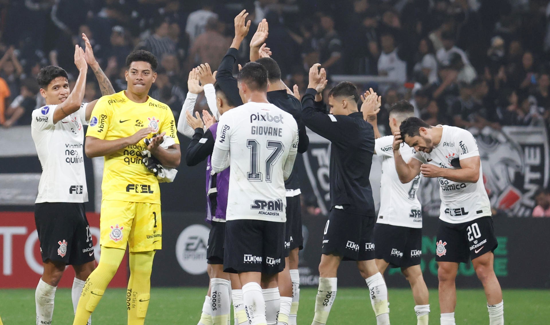 Corinthians tomó ventaja ante Universitario de Lima en el repechaje de la Sudamericana