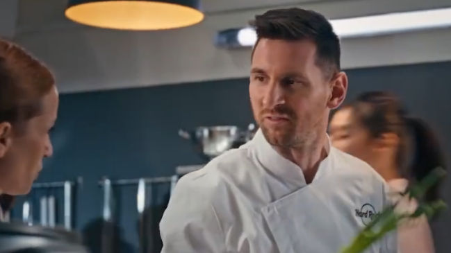 Lionel Messi presentó novedoso sándwich inspirado en su comida favorita