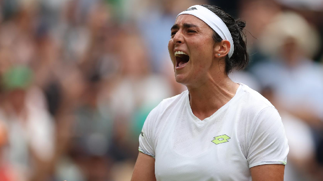 Ons Jabeur firmó épica remontada sobre Rybakina y avanzó en Wimbledon