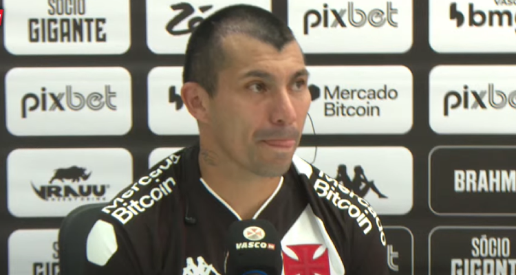 La presentación de Gary Medel en Vasco da Gama