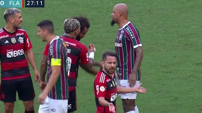 Marcelo tuvo que calmar a Felipe Melo luego de recibir fuerte pelotazo en el clásico Fla-Flu