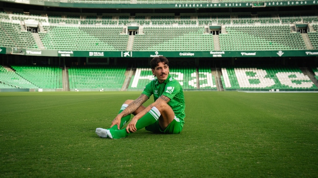 Betis de Pellegrini y Bravo oficializó el regreso de Héctor Bellerin