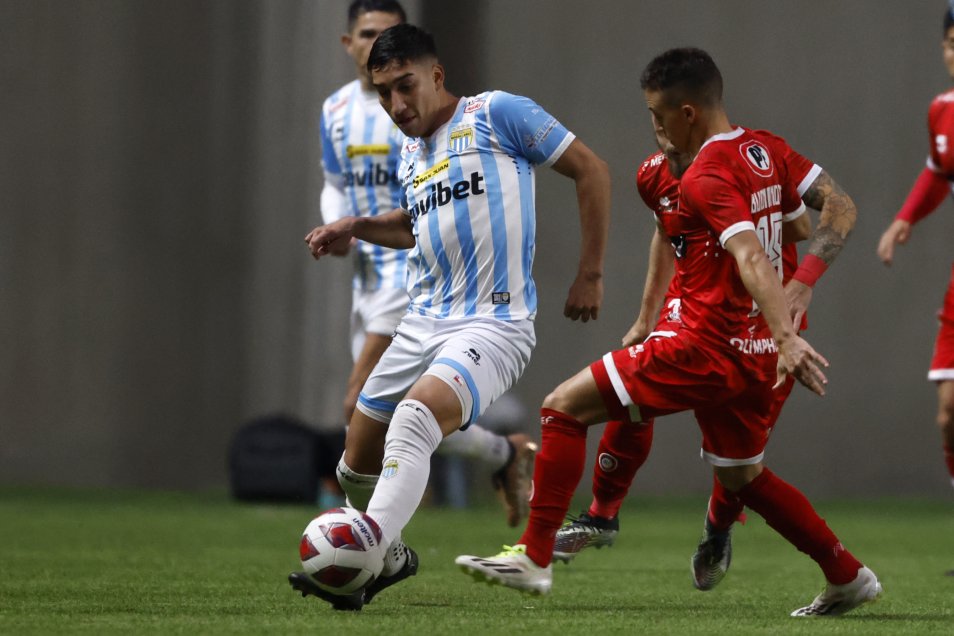 Lucas Passerini y Nicolás Orellana guiaron a La Calera y aprovecharon los errores de Magallanes