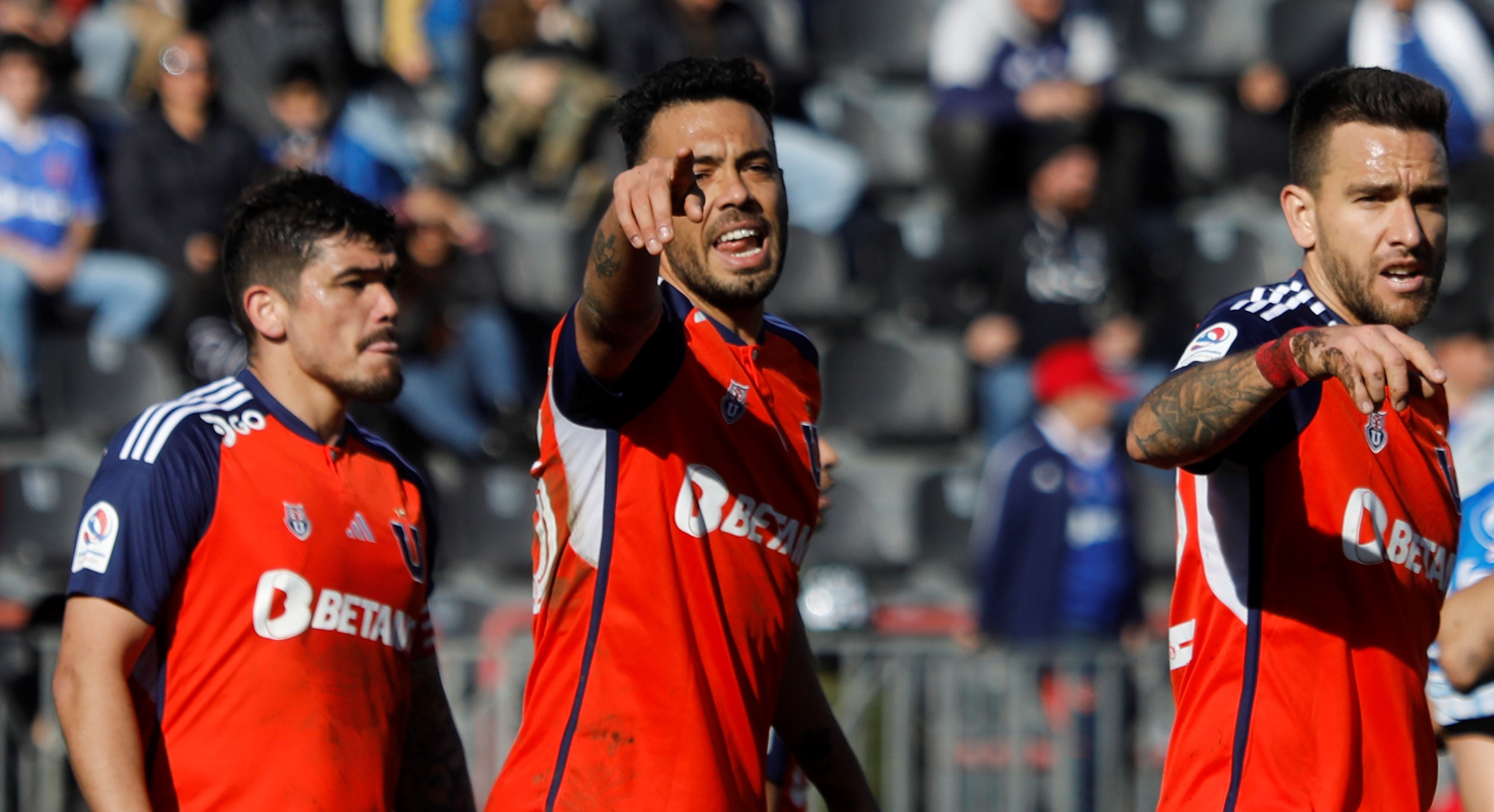 La U enfrenta a Palestino con la misión de seguir presionando en la cima del Campeonato