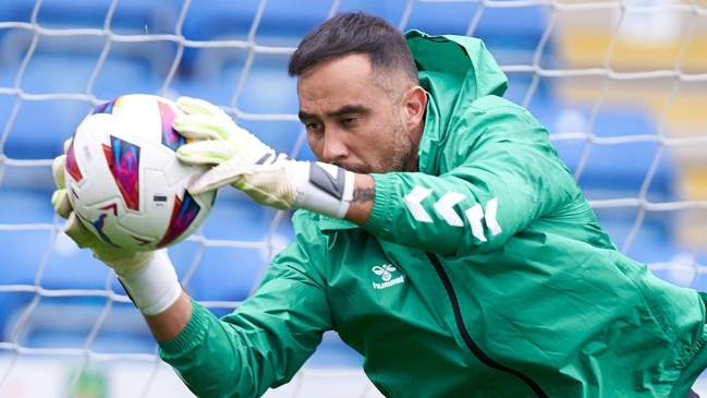 Claudio Bravo fue titular en victoria de Betis de Pellegrini ante Middlesbrough