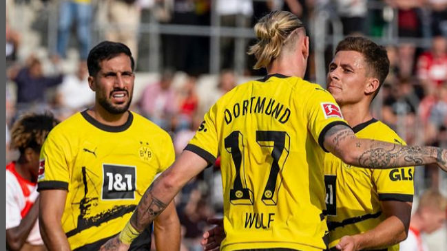 Borussia Dortmund logró otro exigido triunfo en su pretemporada a costa de Erfurt