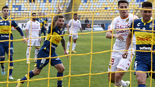 “Impresentable”: El reclamo de Unión Española tras derrota frente a Everton