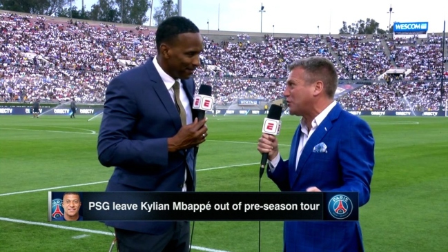 Comentarista se desmayó en plena transmisión del partido entre Real Madrid y Milan