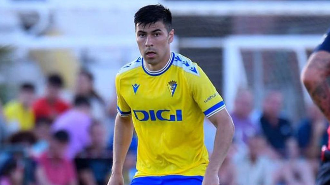 “Tiene que buscar equipo”: Aseguraron que Alarcón no será tomado en cuenta por Cádiz